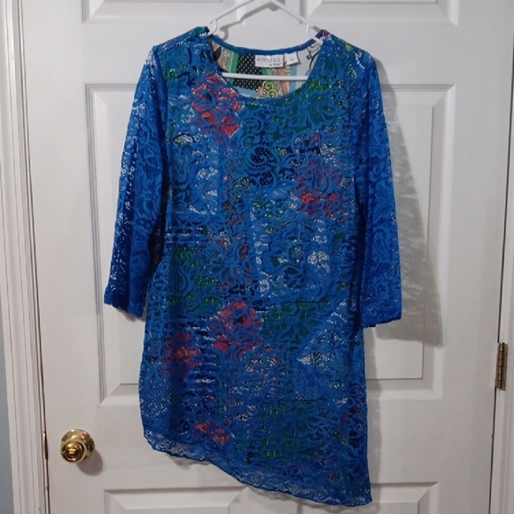 Attitudes by Renee Vibrant Blue Floral Lace Tunic - Picture 1 of 4